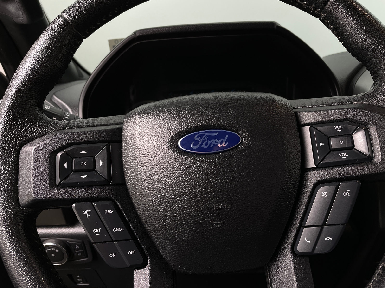 Thumbnail: 2016 Ford Econoline - 5