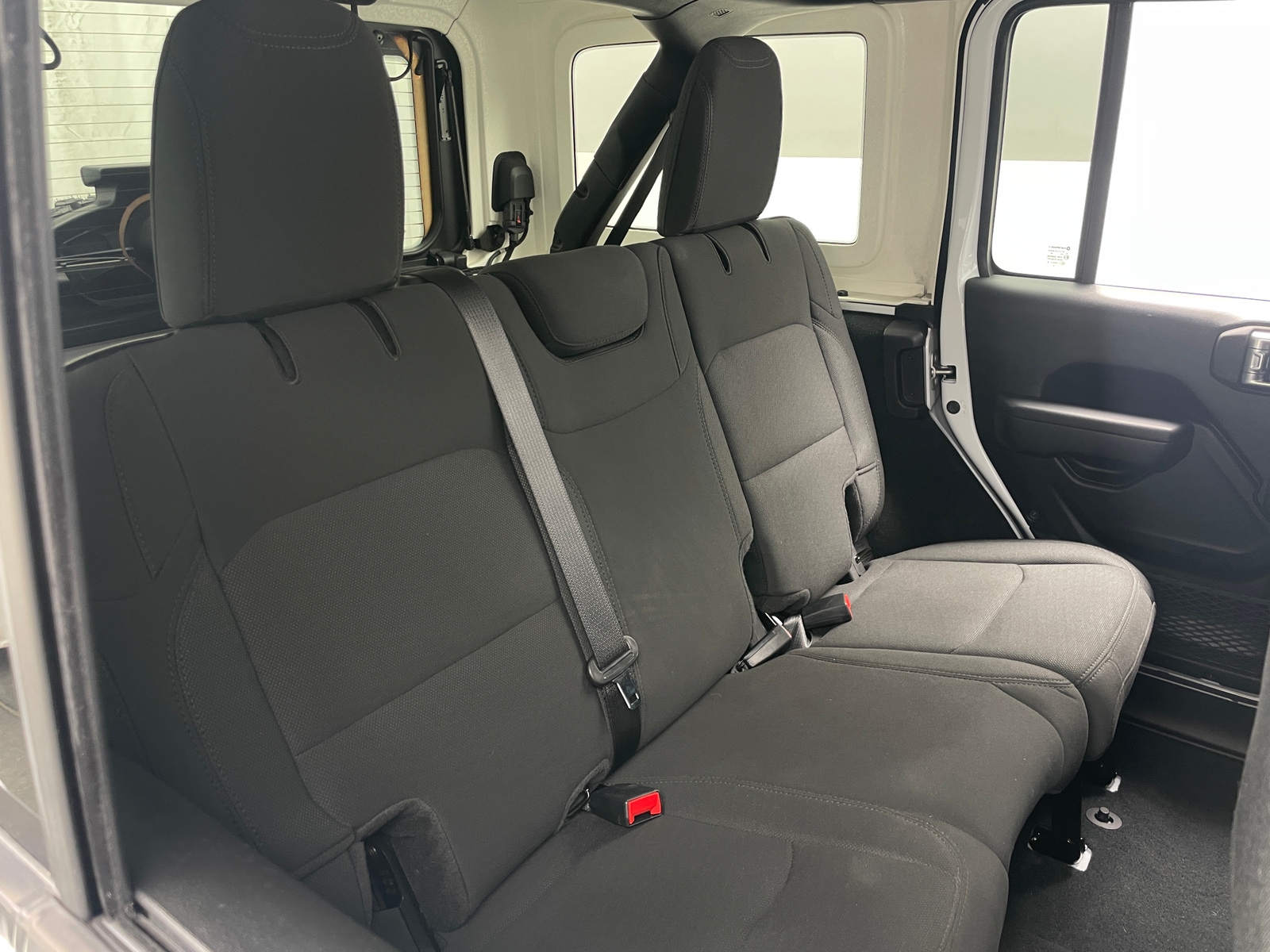 Thumbnail: 2022 Jeep Wrangler - 6