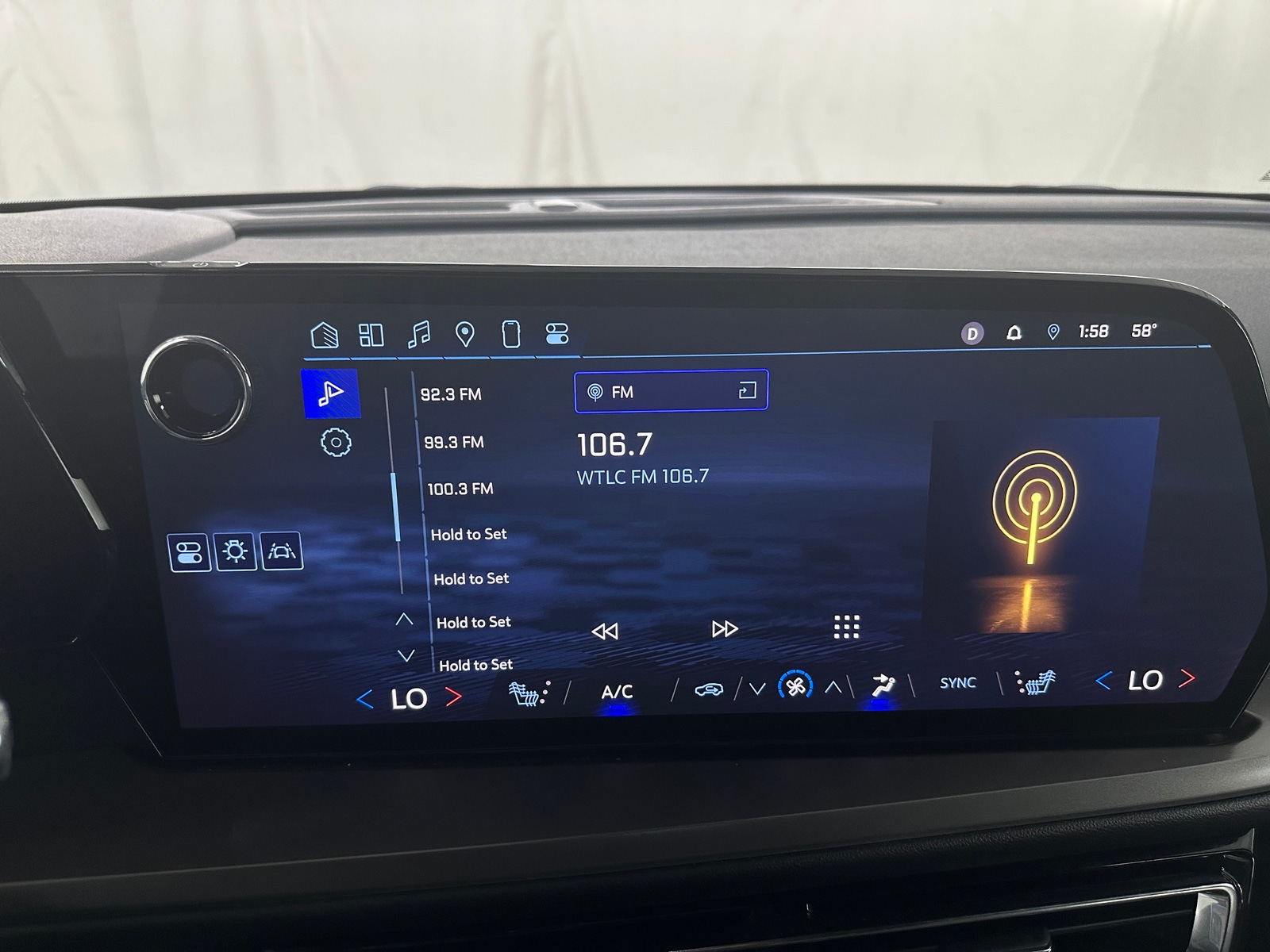 Thumbnail: 2025 Chevrolet Traverse - 4