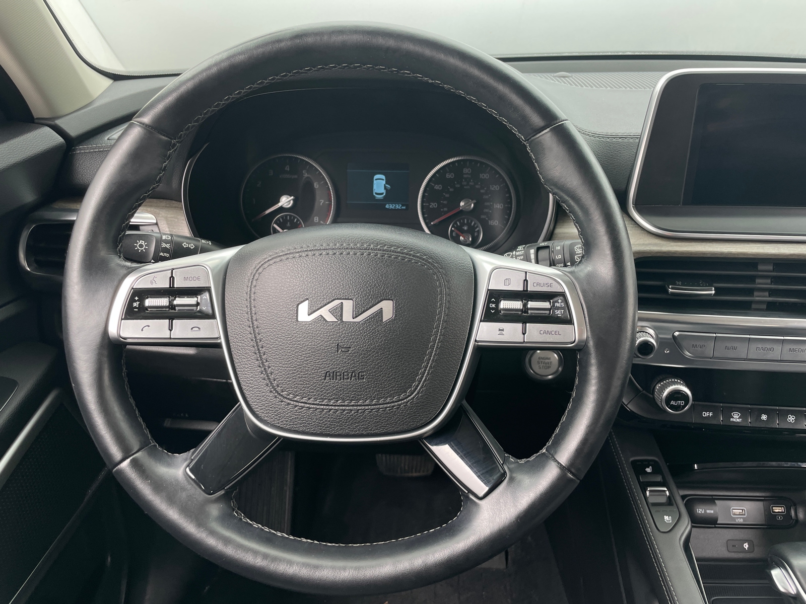 Thumbnail: 2022 Kia Telluride - 4