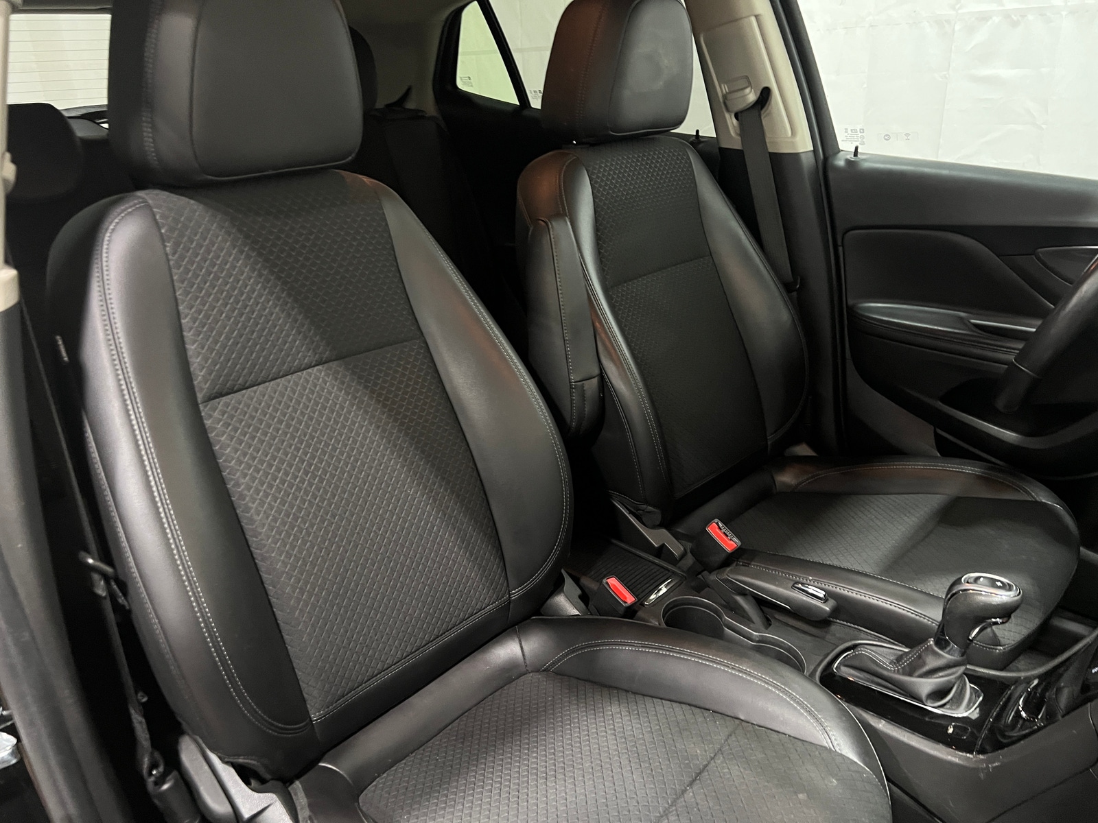 Thumbnail: 2022 Buick Encore - 2