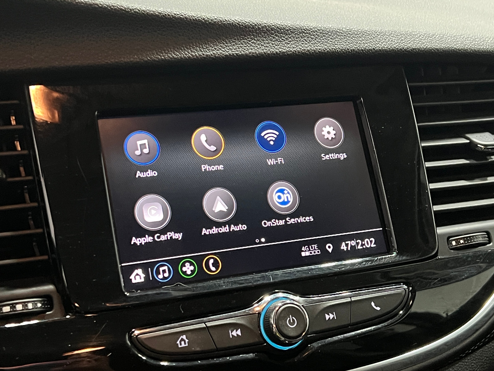 Thumbnail: 2022 Buick Encore - 4