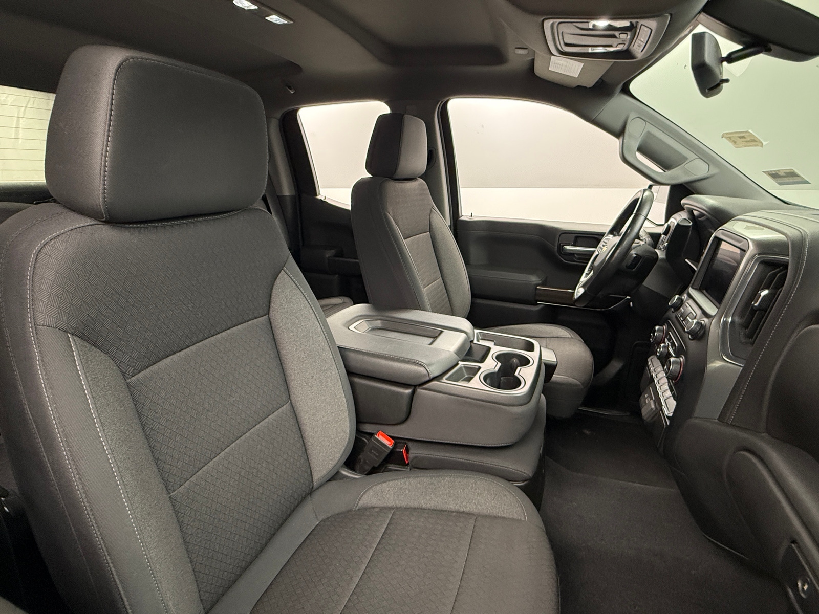 Thumbnail: 2020 Chevrolet Silverado 1500 - 2