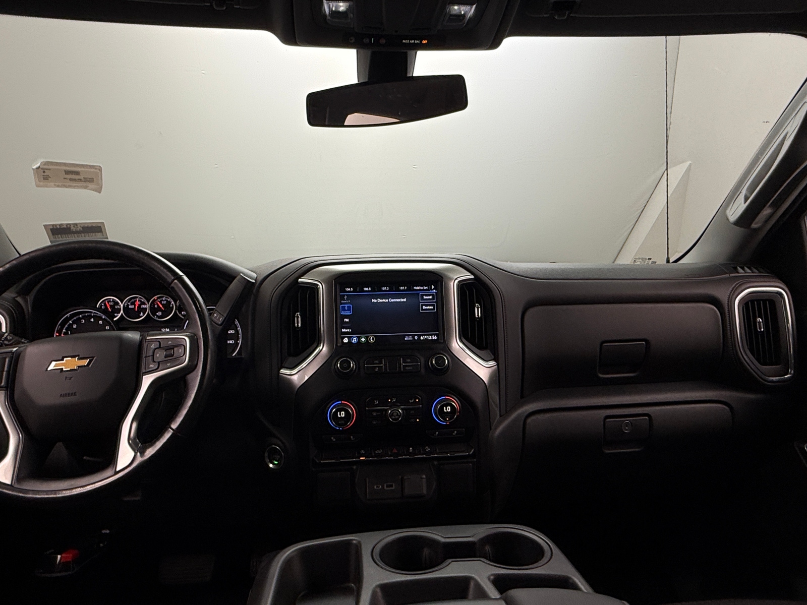 Thumbnail: 2020 Chevrolet Silverado 1500 - 3