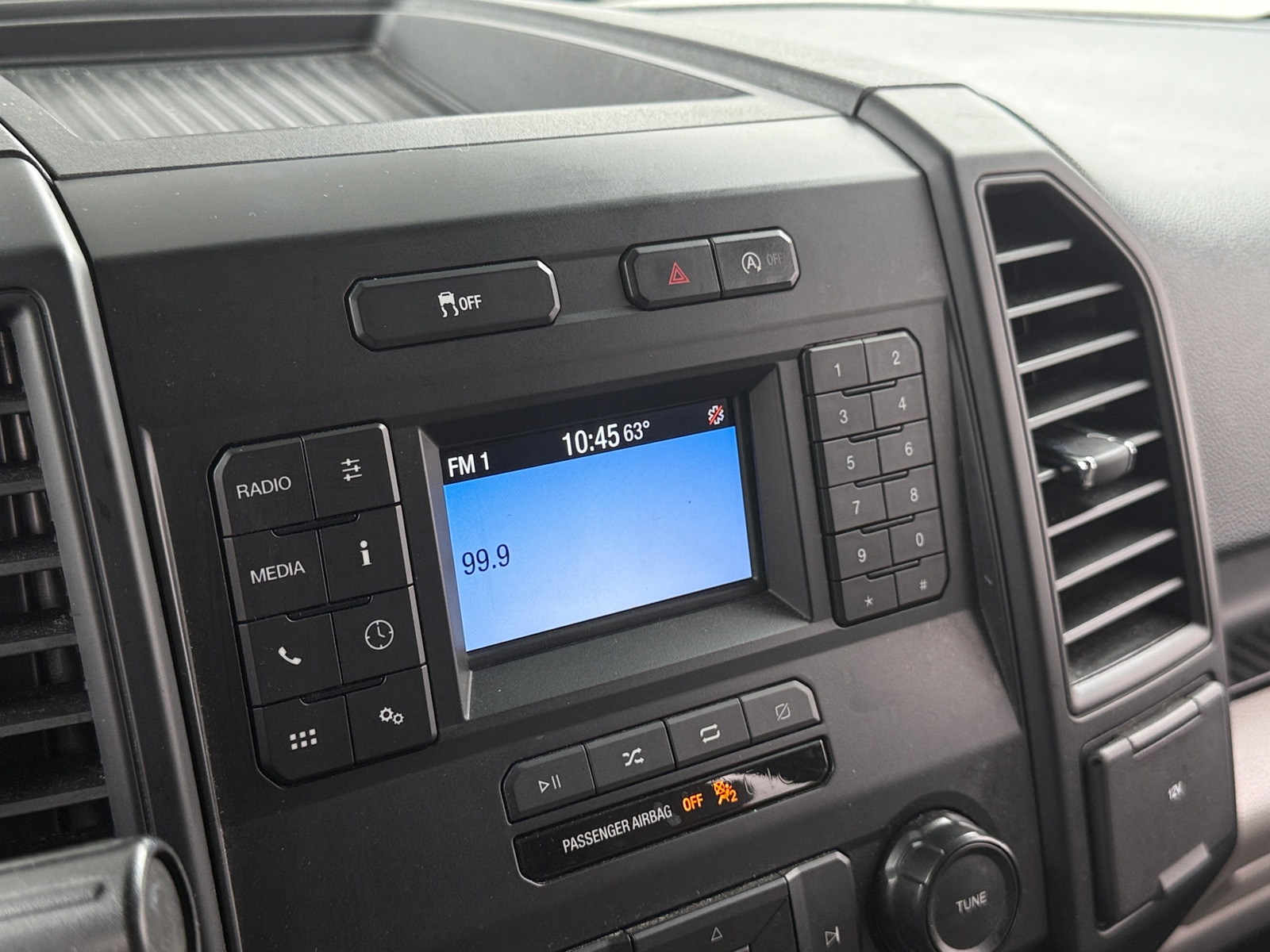 Thumbnail: 2020 Ford Econoline - 4