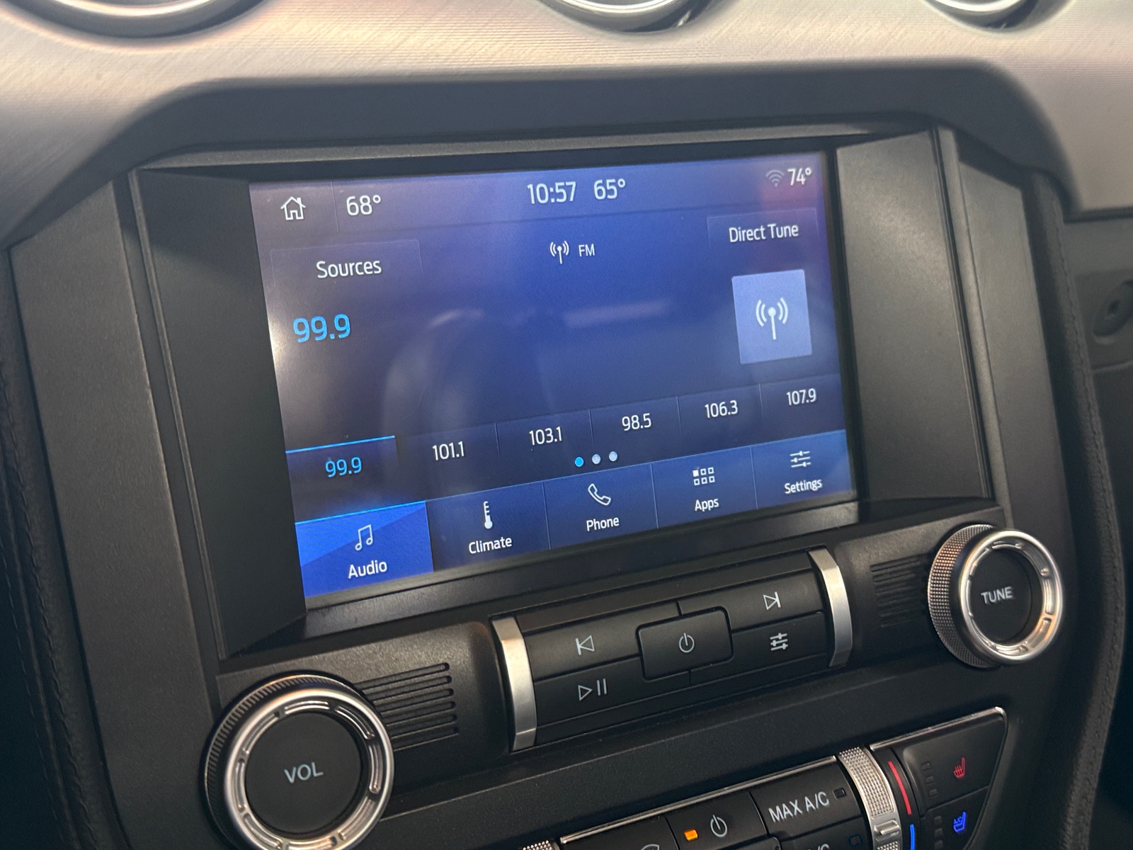 Thumbnail: 2022 Ford Mustang - 3