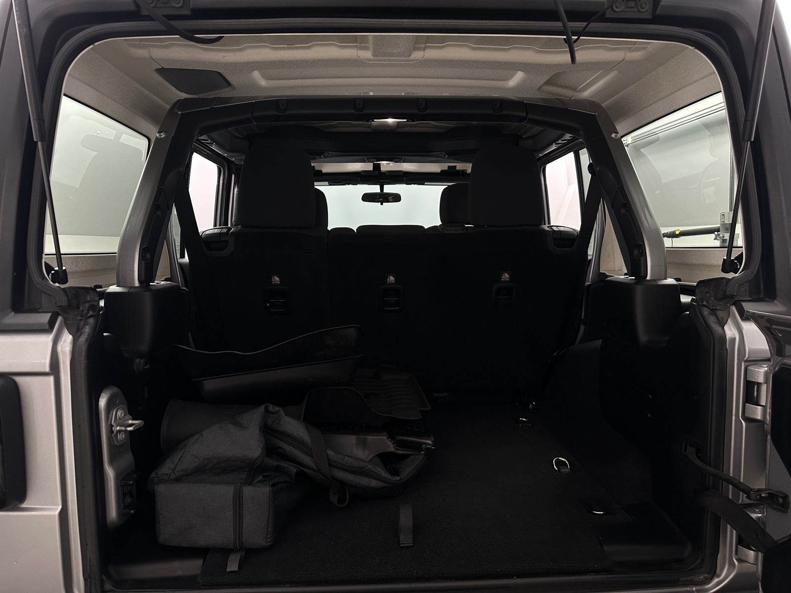 Thumbnail: 2018 Jeep Wrangler - 7