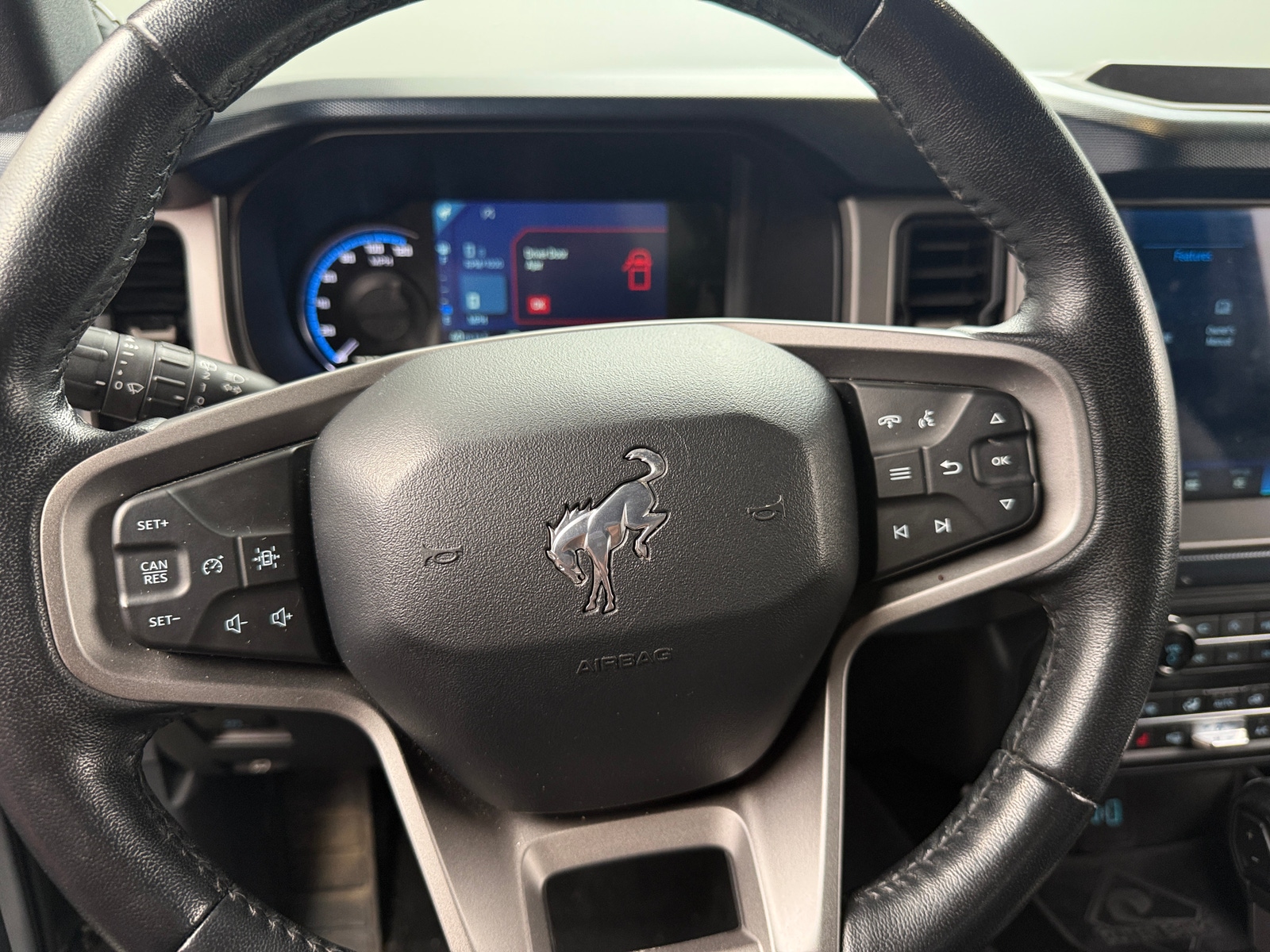 Thumbnail: 2021 Ford Bronco - 5