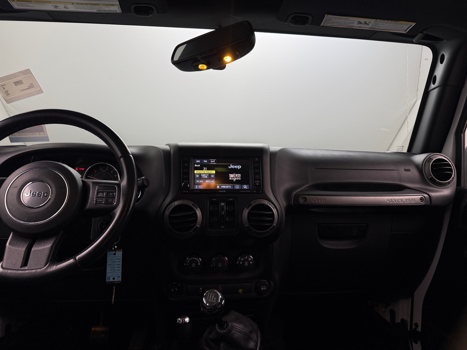 Thumbnail: 2016 Jeep Wrangler - 3