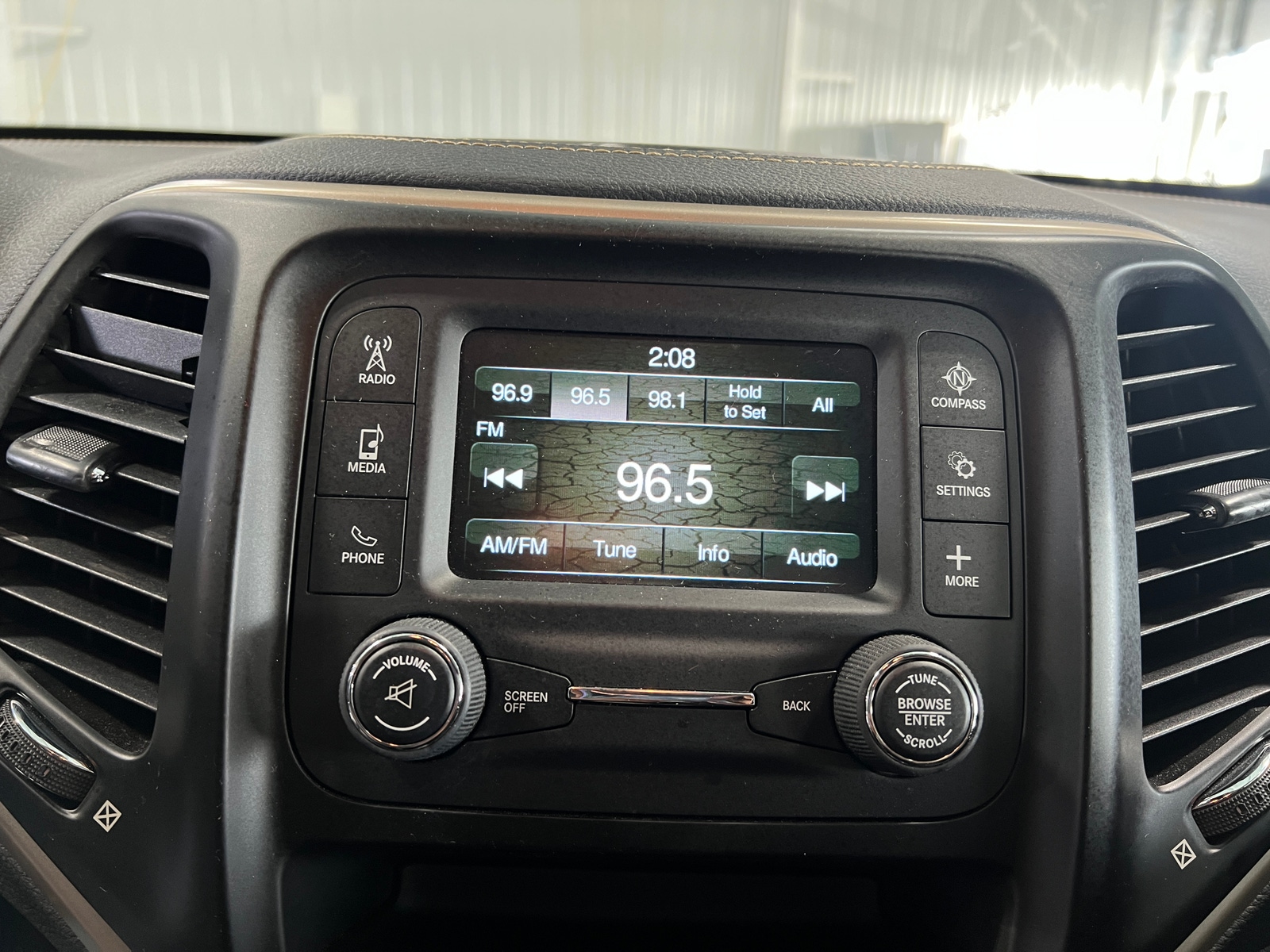 Thumbnail: 2016 Jeep Cherokee - 4