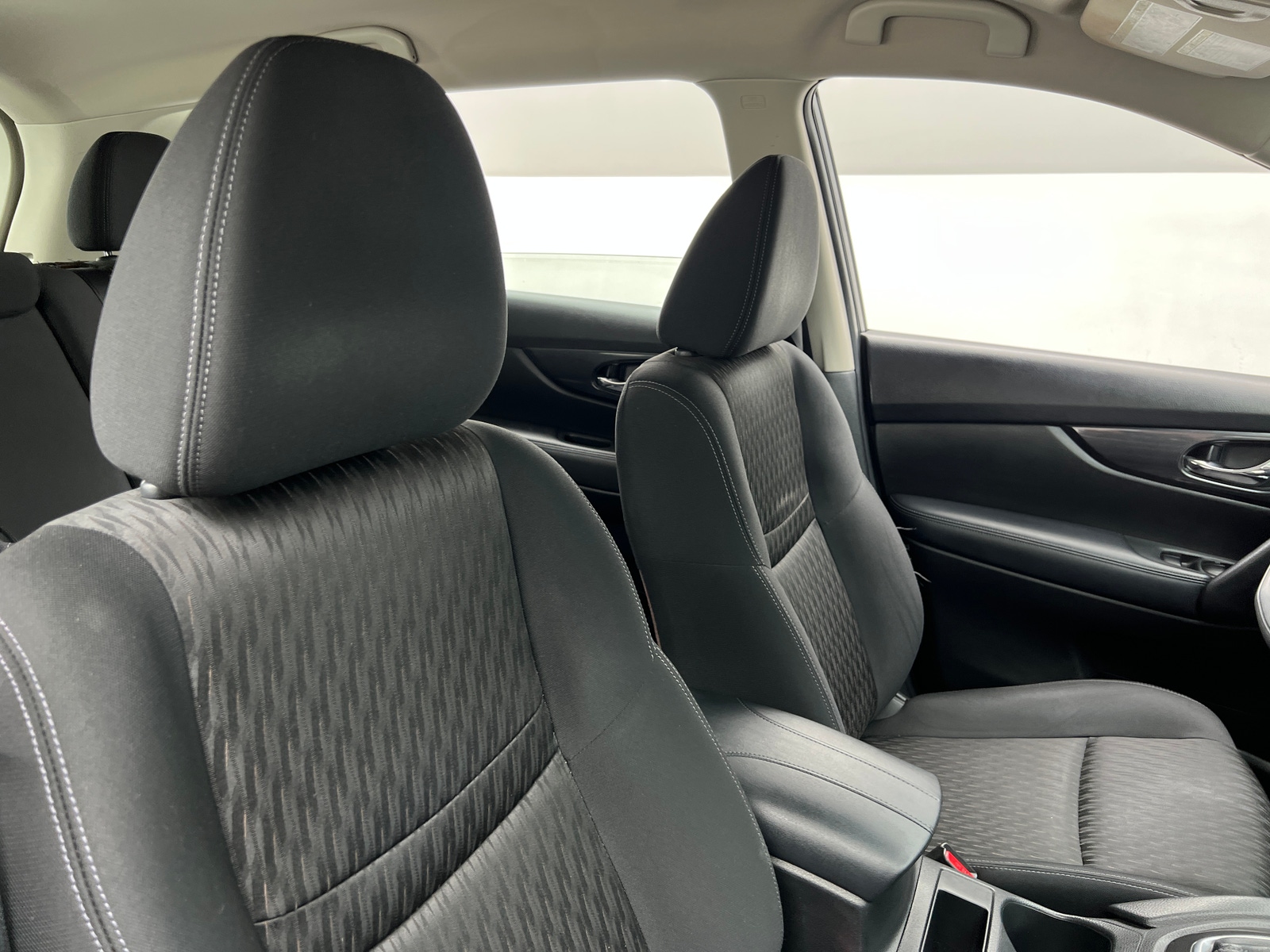 Thumbnail: 2017 Nissan Rogue - 2