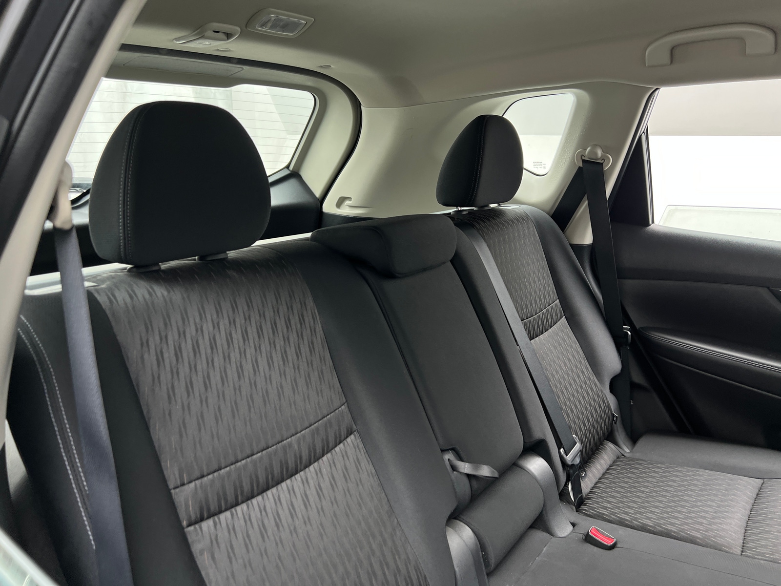 Thumbnail: 2017 Nissan Rogue - 6