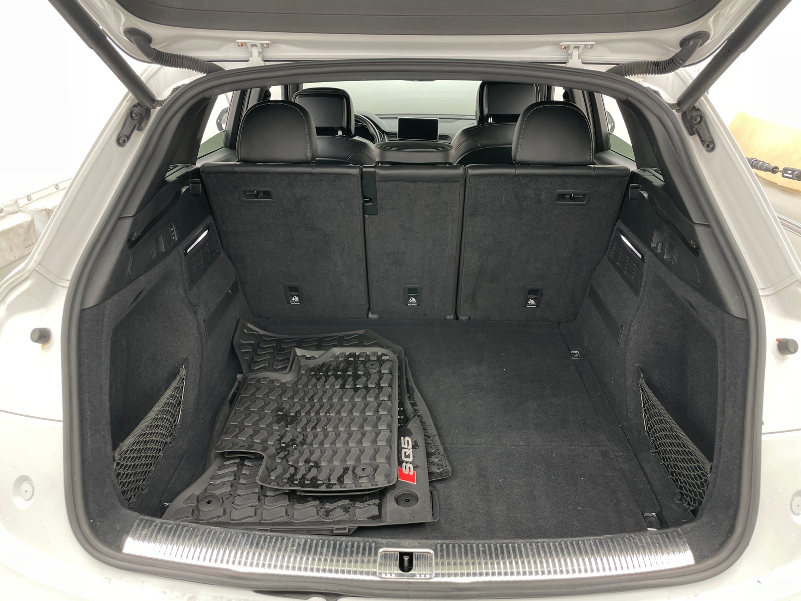 Thumbnail: 2018 Audi SQ5 - 6