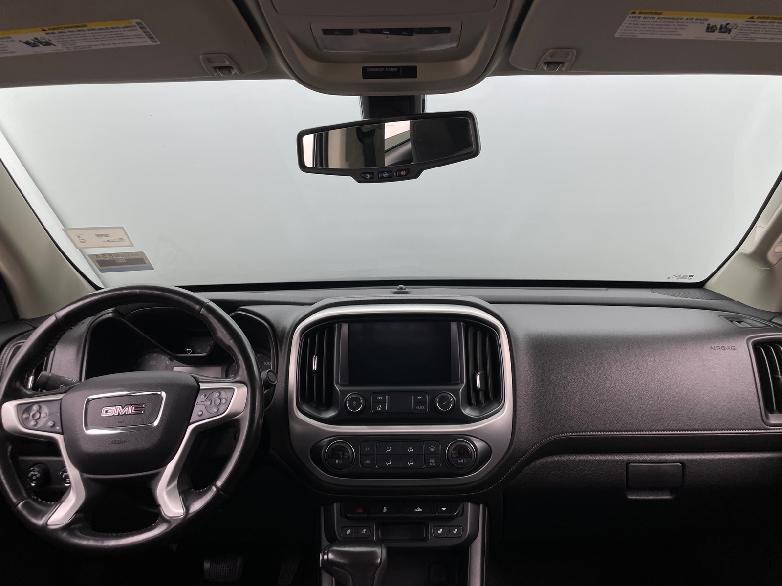 Thumbnail: 2019 GMC Canyon - 3