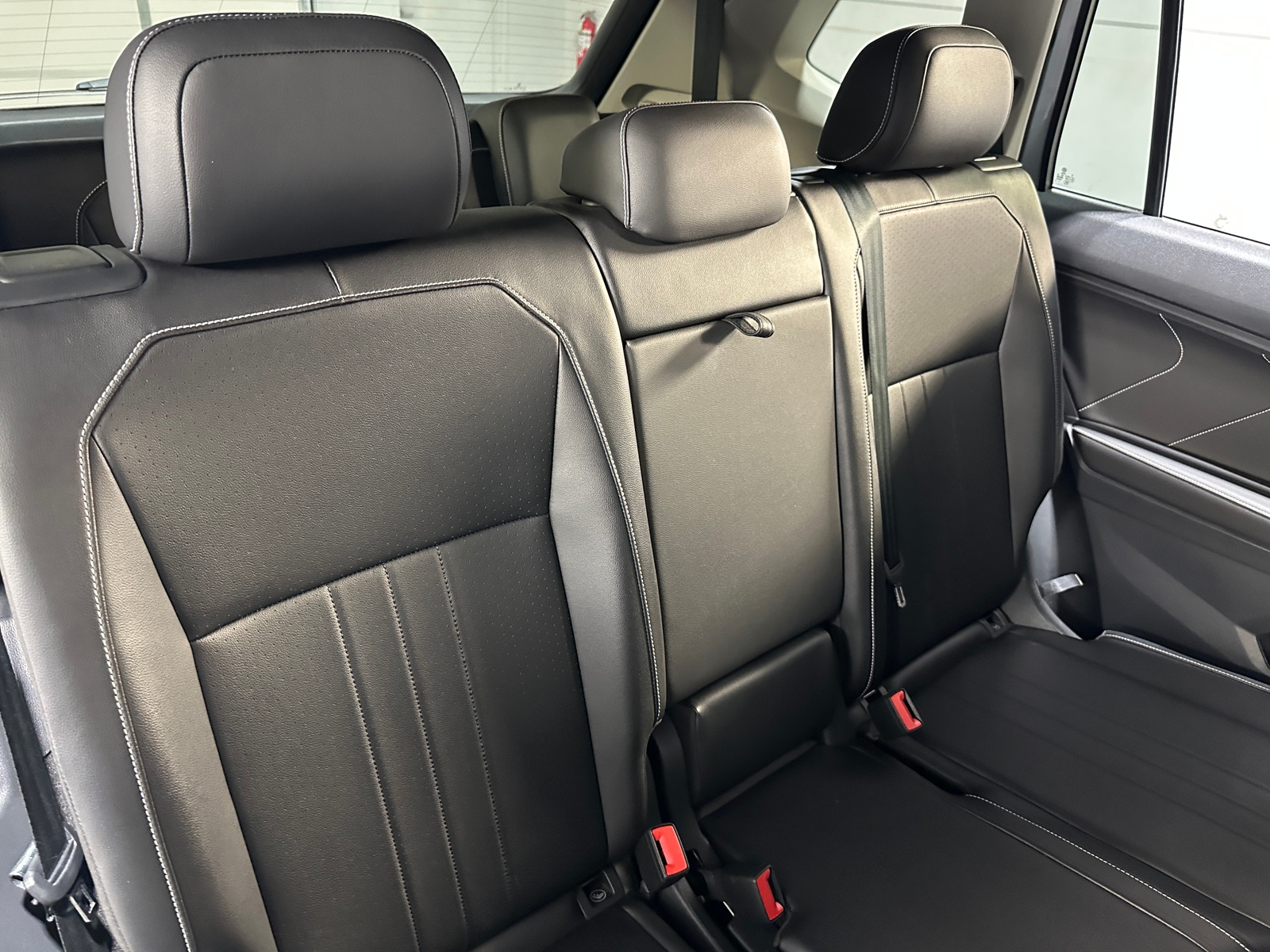 Thumbnail: 2024 Volkswagen Tiguan - 5