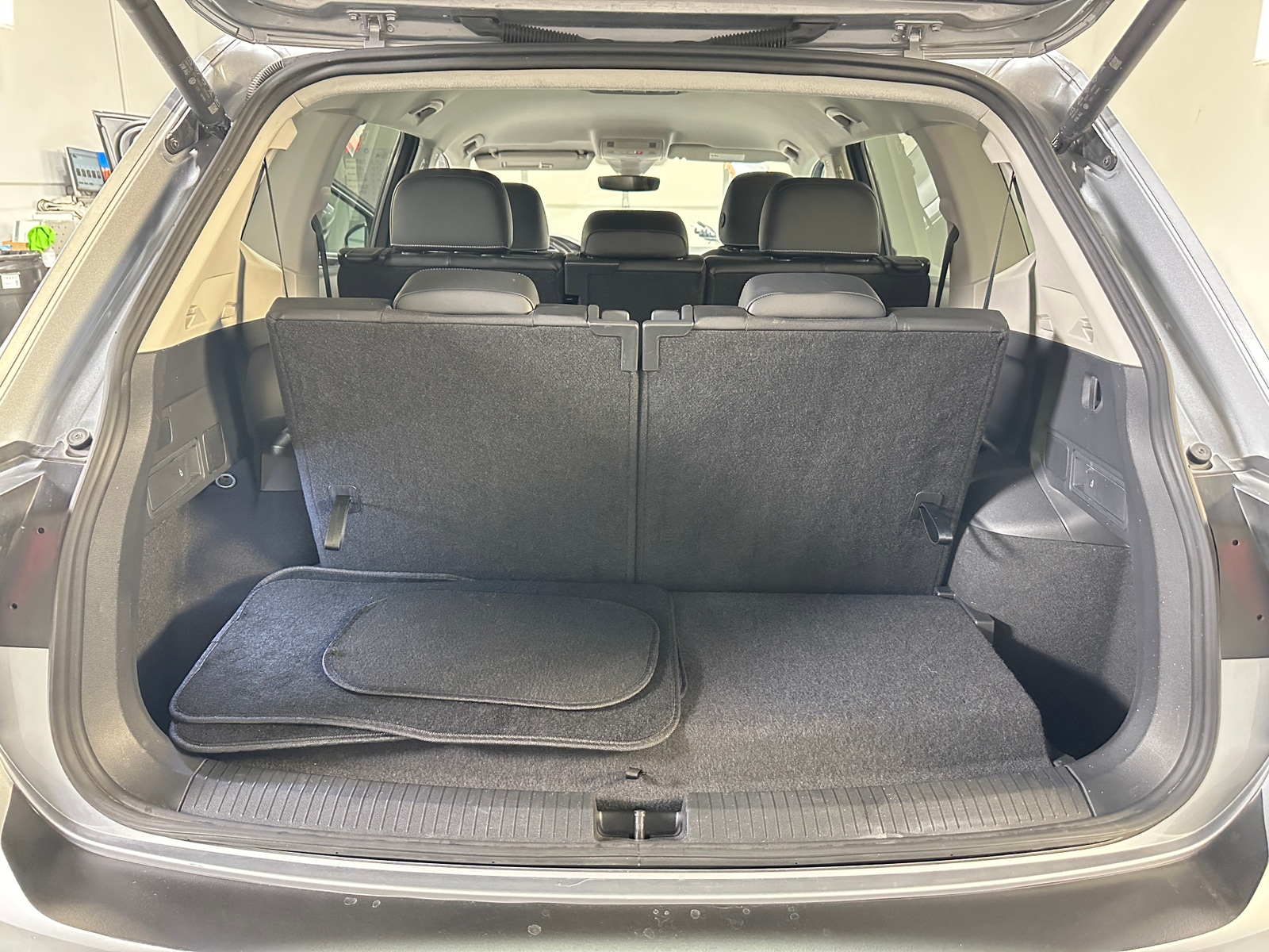 Thumbnail: 2024 Volkswagen Tiguan - 6