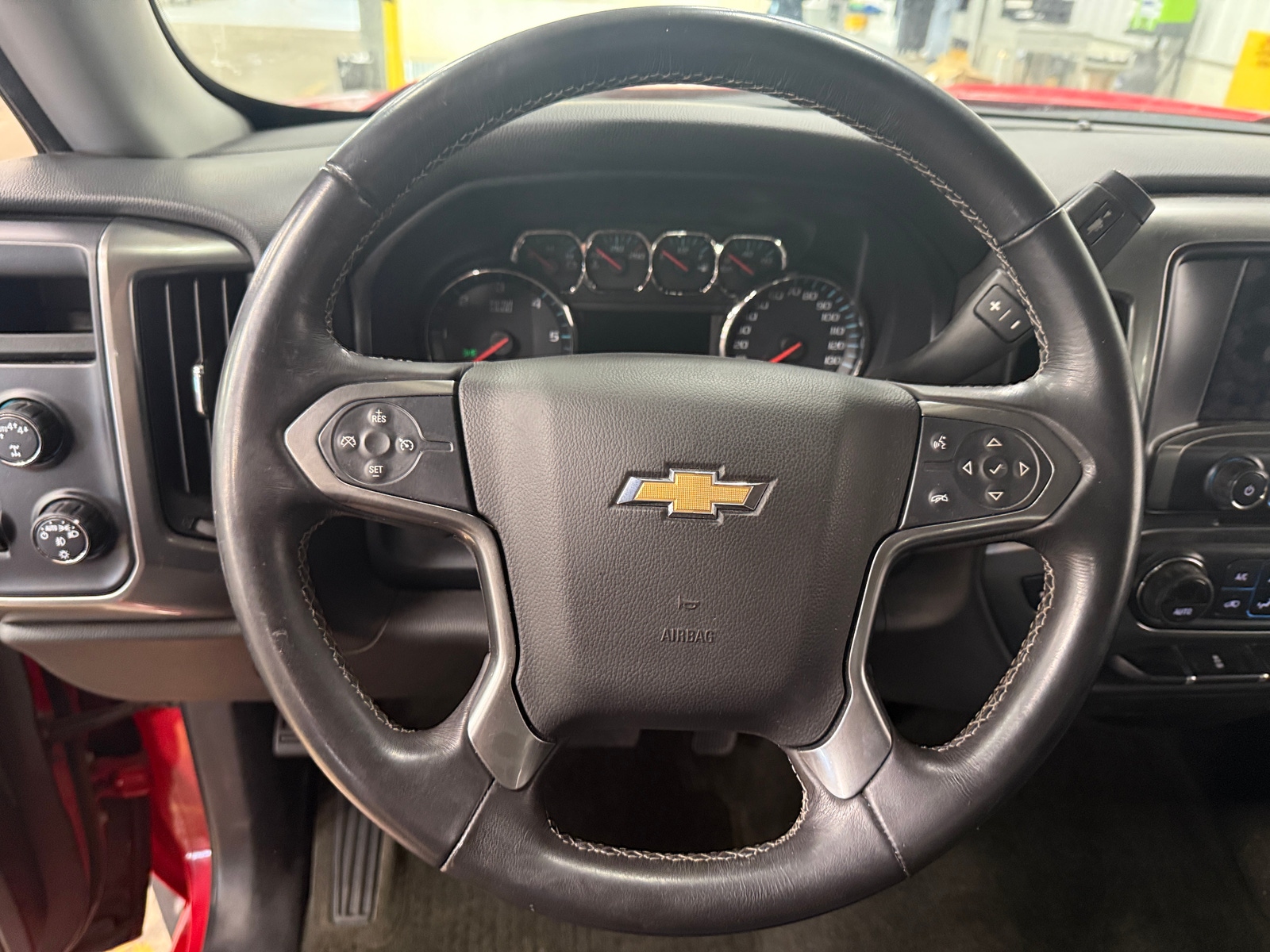 Thumbnail: 2018 Chevrolet Silverado 1500 - 5