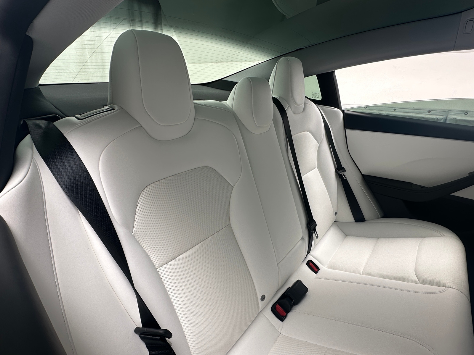 Thumbnail: 2025 Tesla Model 3 - 5