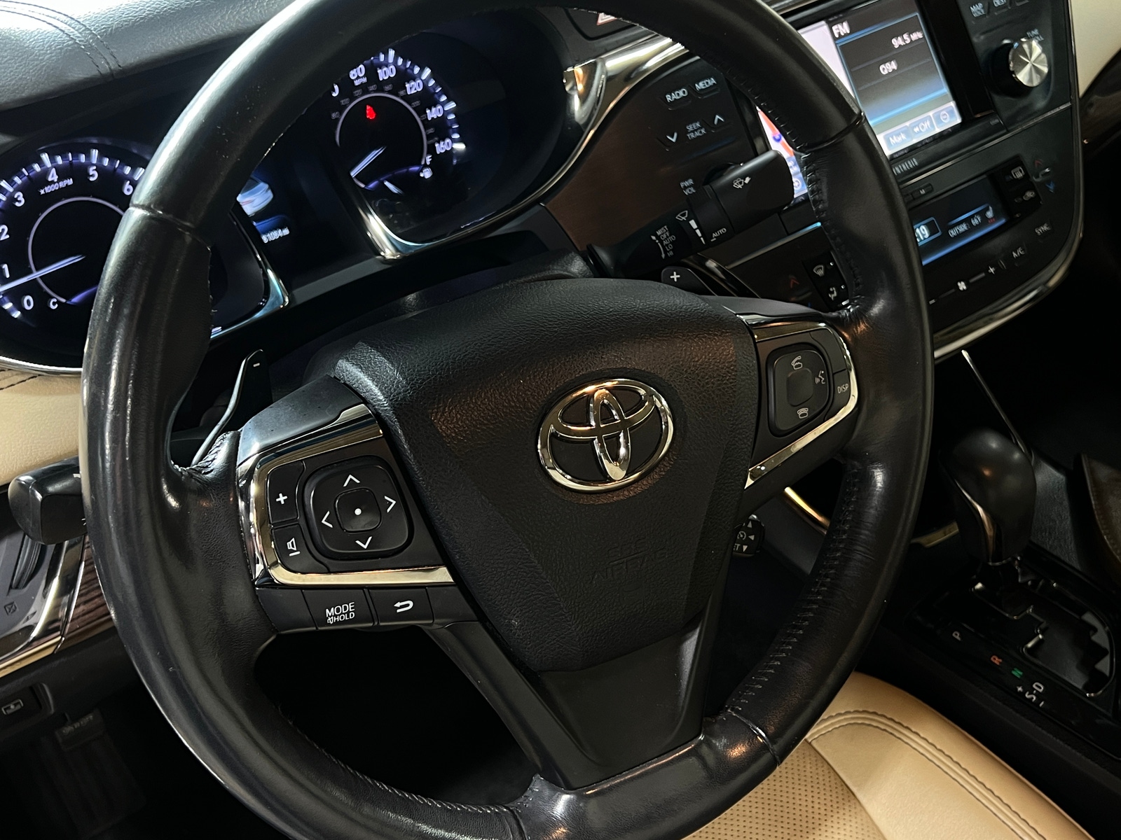 Thumbnail: 2013 Toyota Avalon - 4