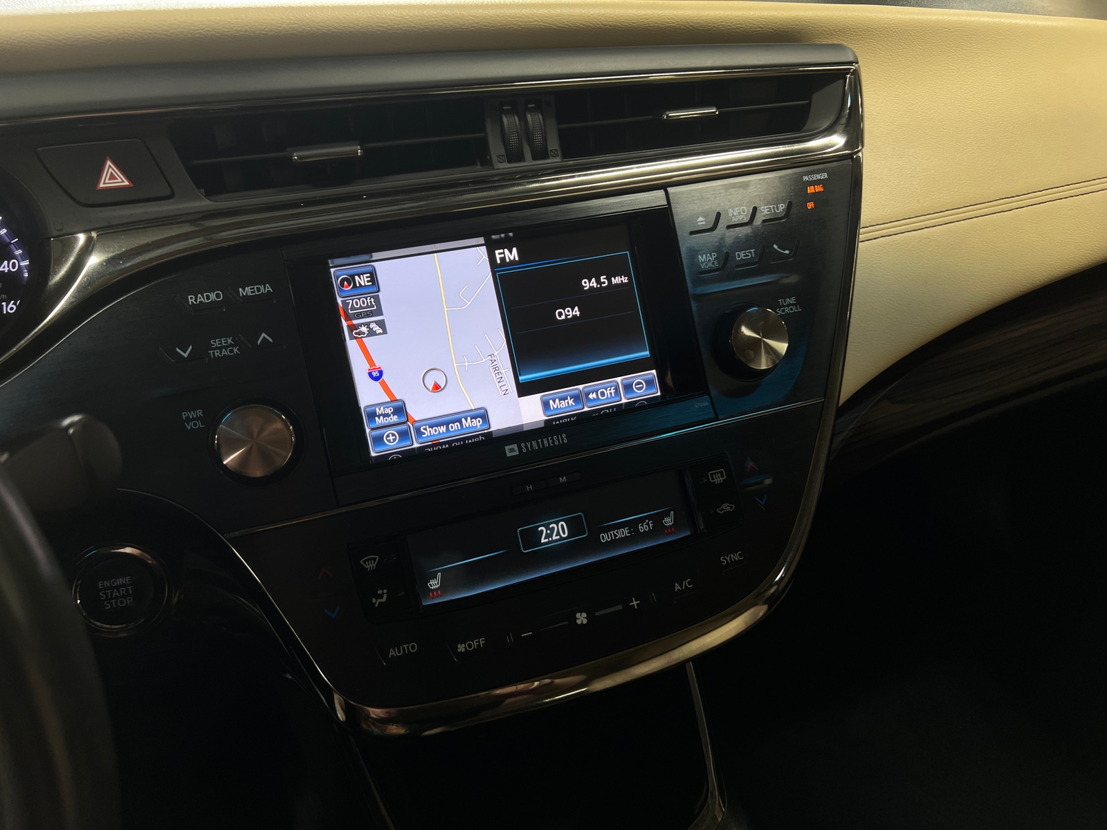 Thumbnail: 2013 Toyota Avalon - 3