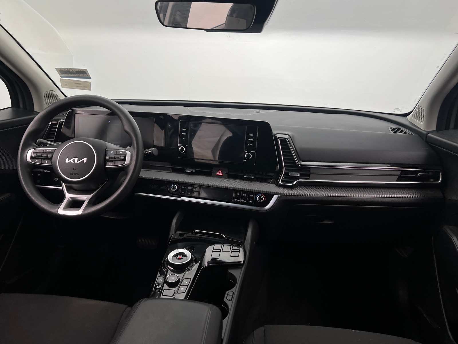 Thumbnail: 2024 Kia Sportage - 3