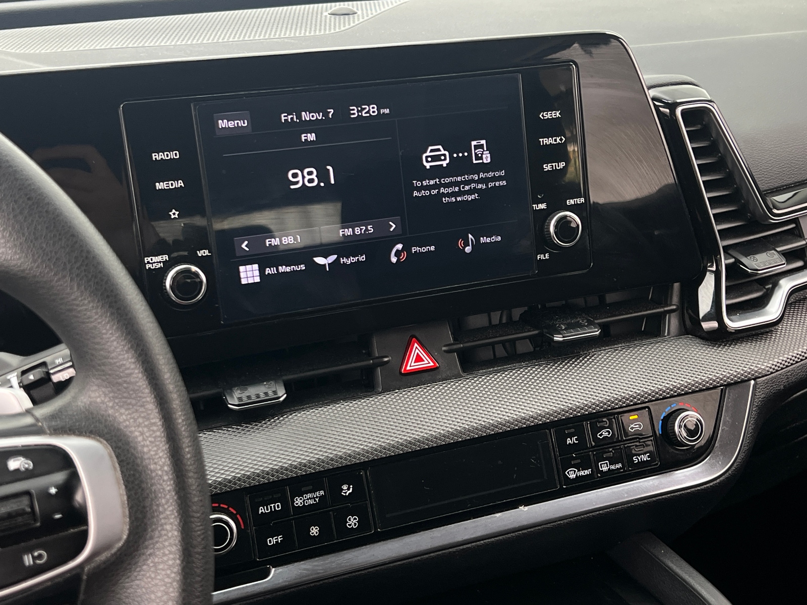 Thumbnail: 2024 Kia Sportage - 4