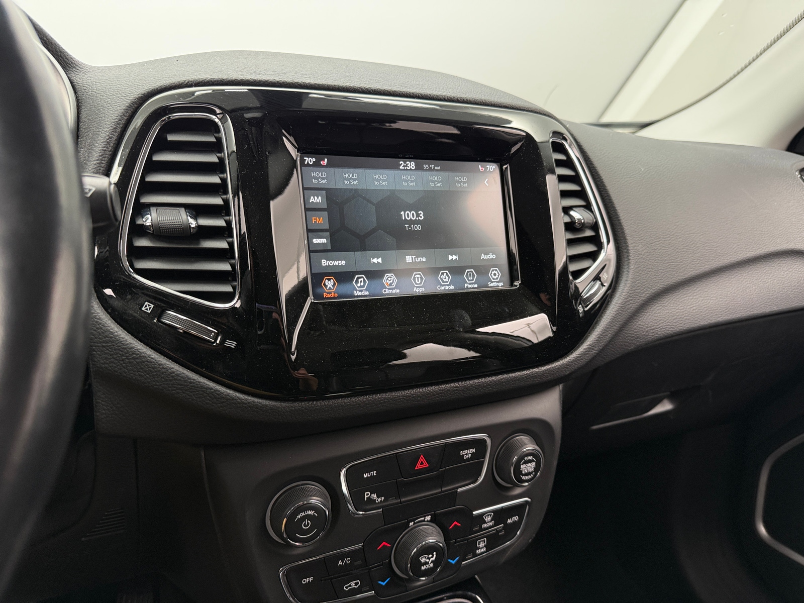 Thumbnail: 2020 Jeep Compass - 4