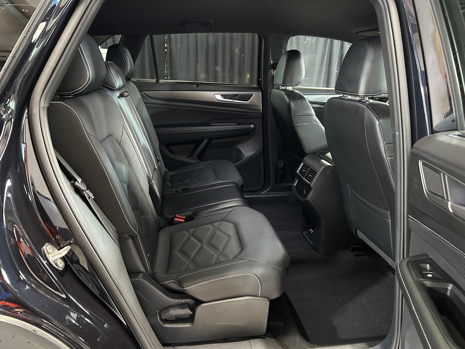 Thumbnail: 2024 Volkswagen Atlas - 6