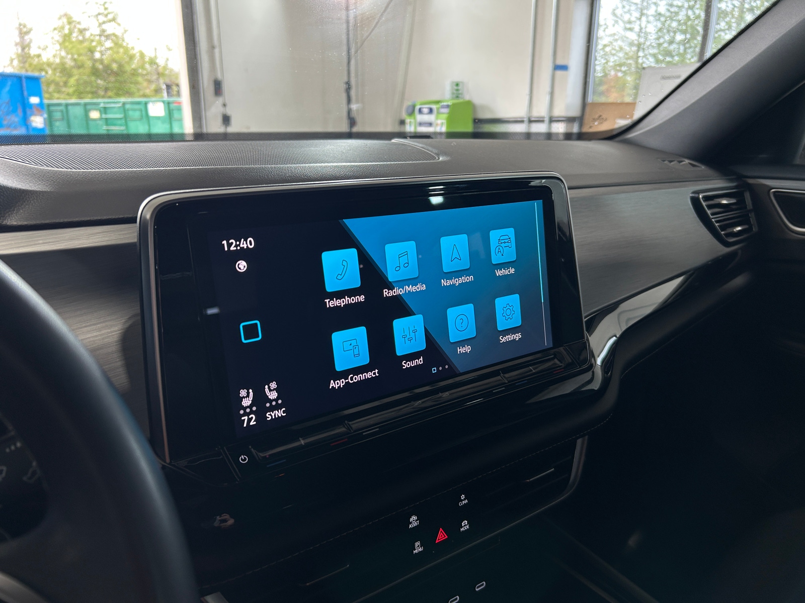 Thumbnail: 2024 Volkswagen Atlas - 4