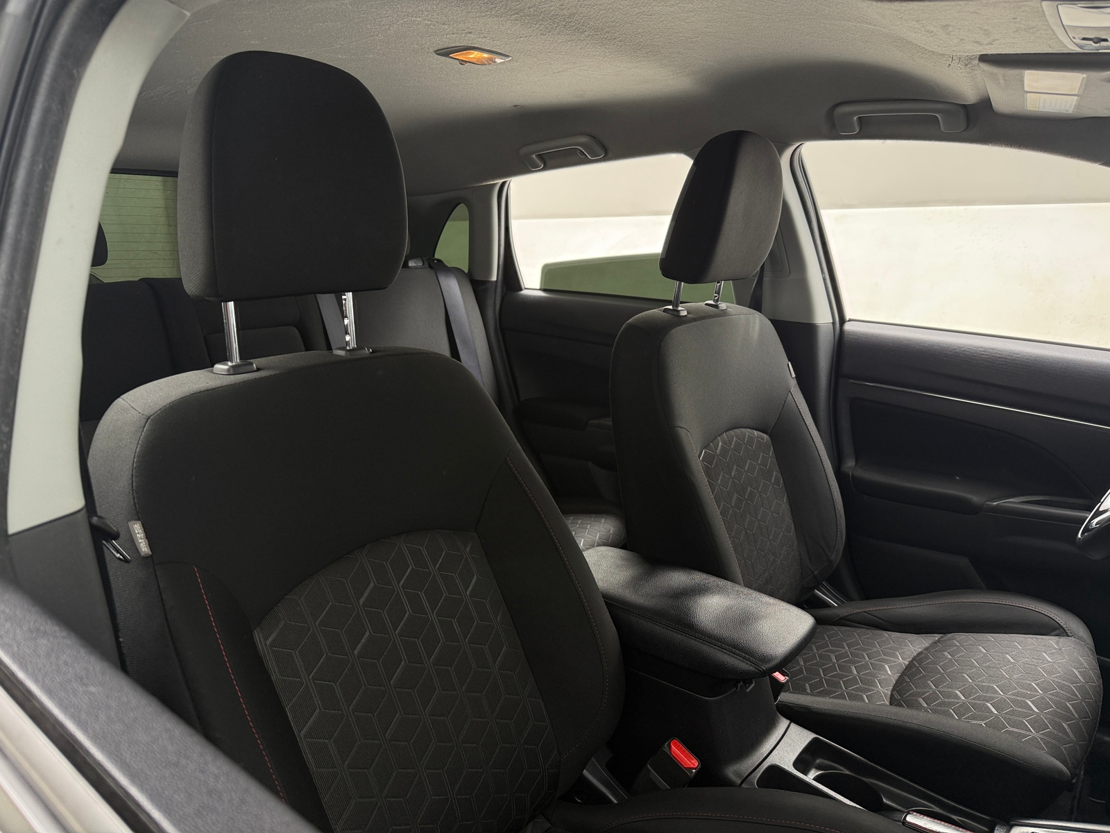 Thumbnail: 2021 Mitsubishi Outlander Sport - 2