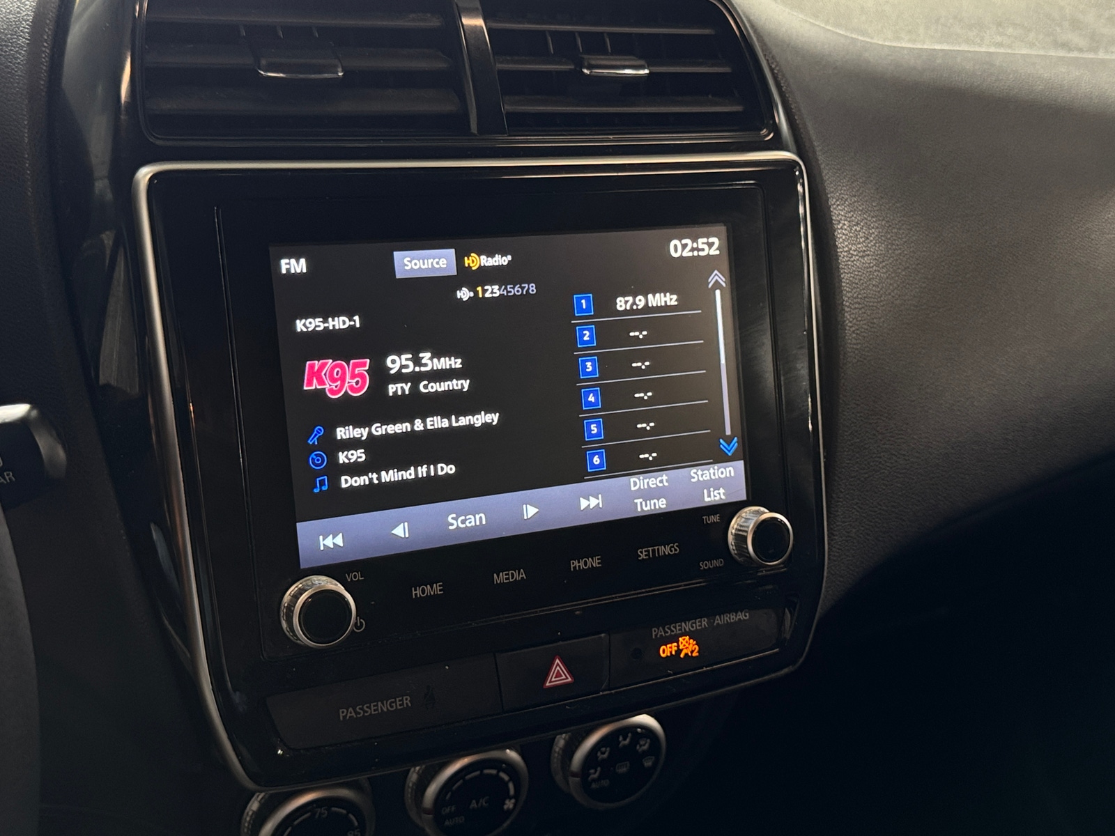 Thumbnail: 2021 Mitsubishi Outlander Sport - 4