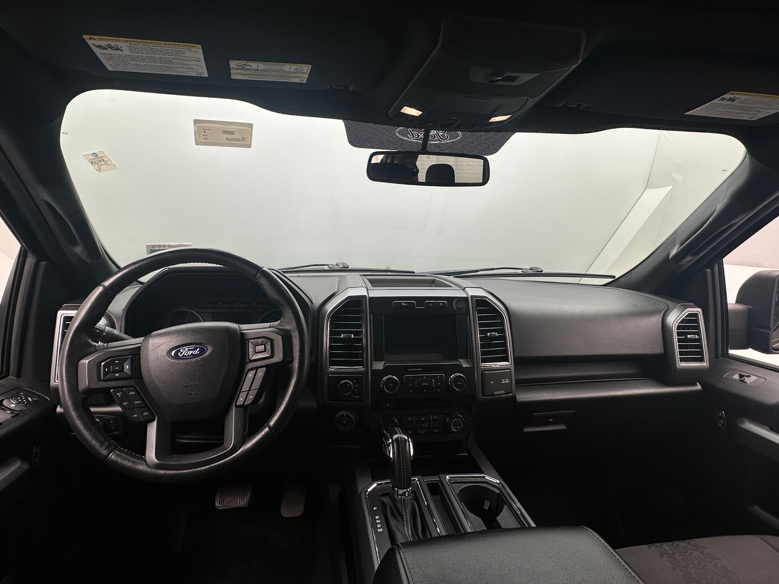 Thumbnail: 2018 Ford Econoline - 3