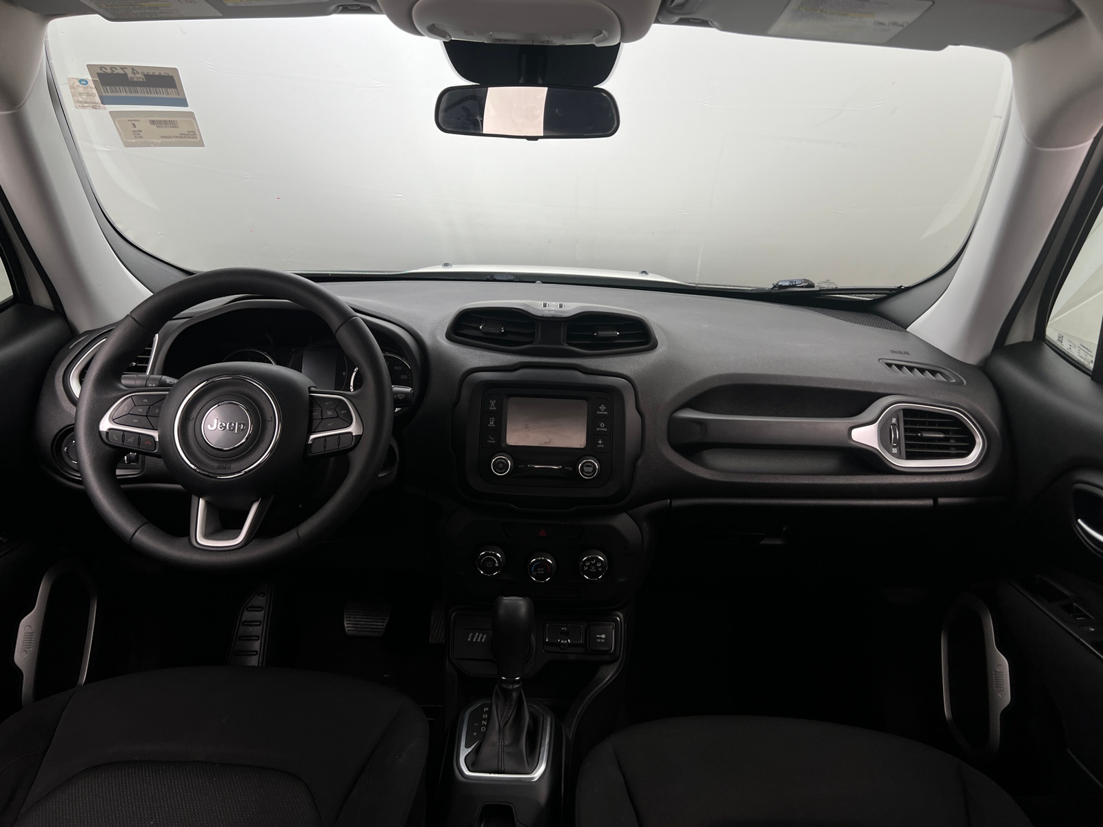 Thumbnail: 2019 Jeep Renegade - 3