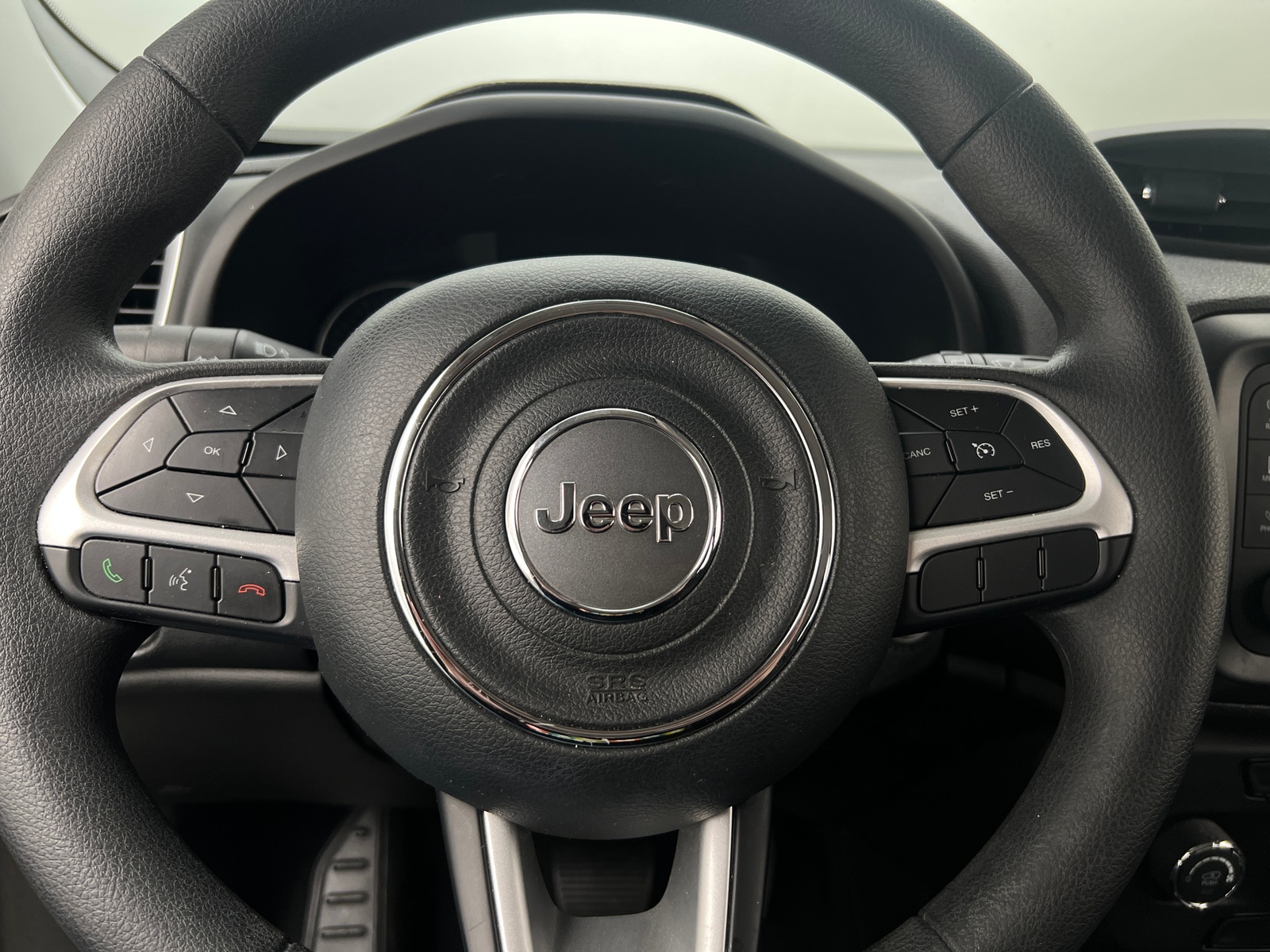 Thumbnail: 2019 Jeep Renegade - 5