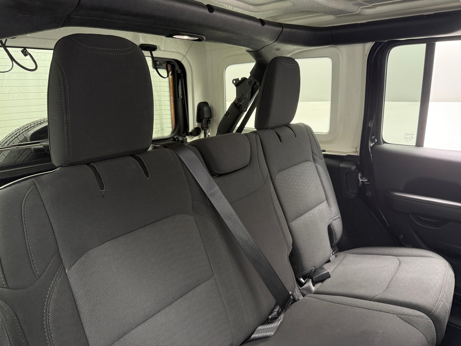 Thumbnail: 2020 Jeep Wrangler - 6