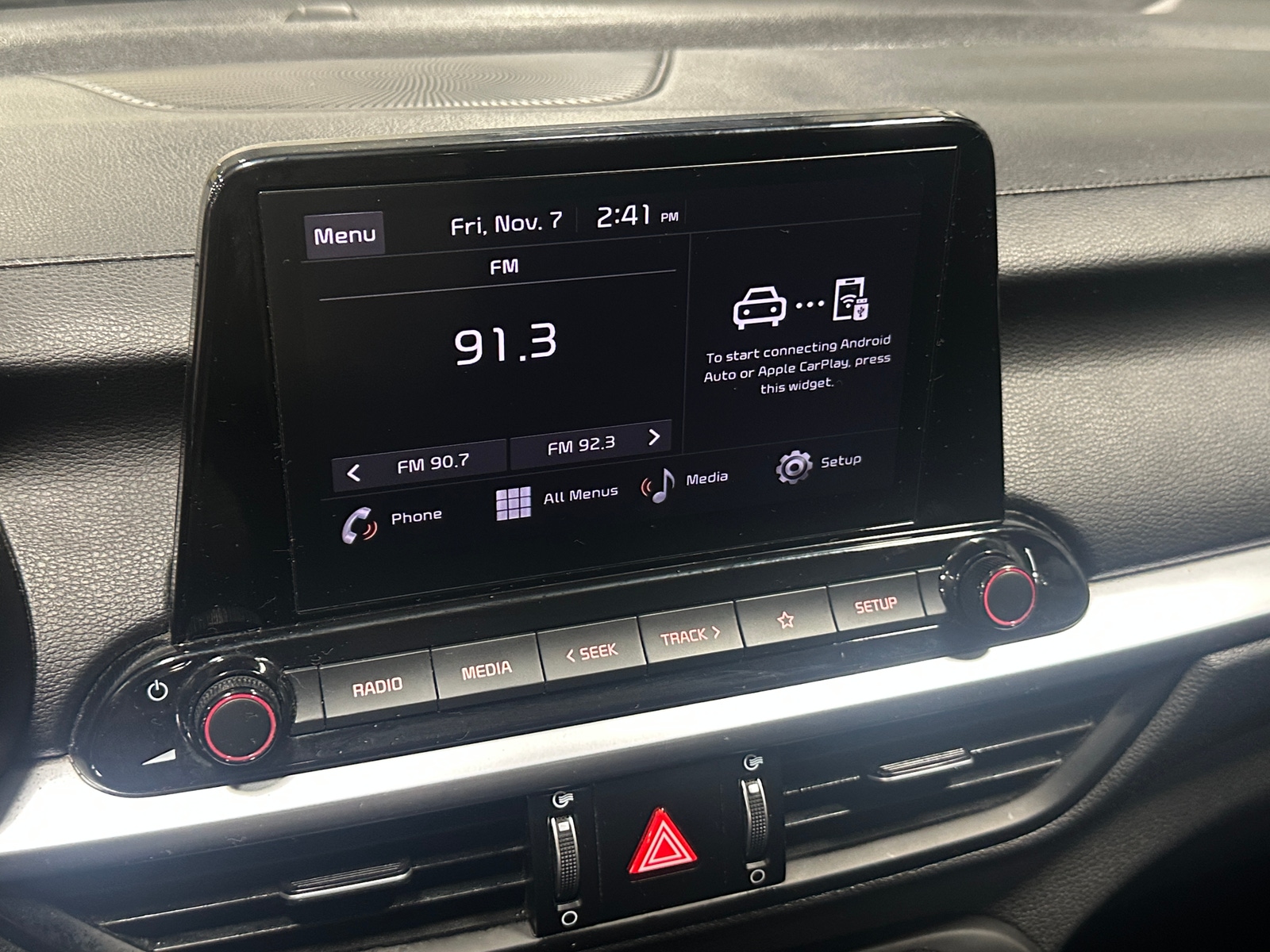 Thumbnail: 2023 Kia Forte - 4