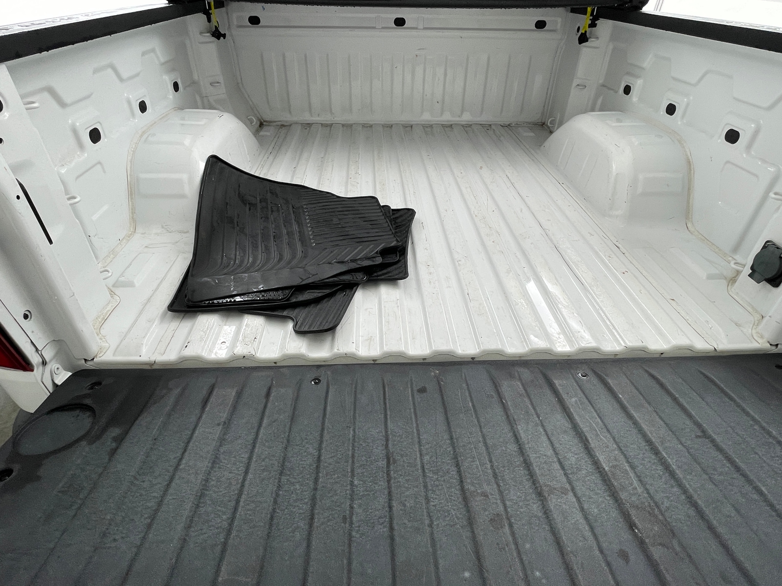 Thumbnail: 2020 Chevrolet Silverado 1500 - 7