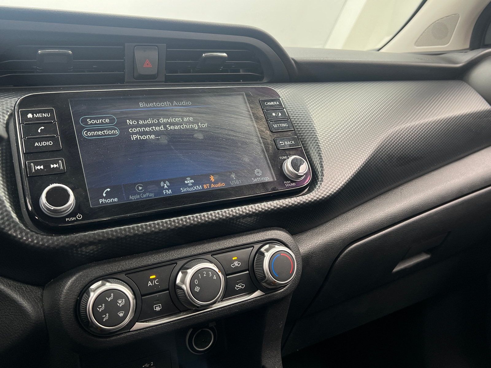 Thumbnail: 2023 Nissan Kicks - 4