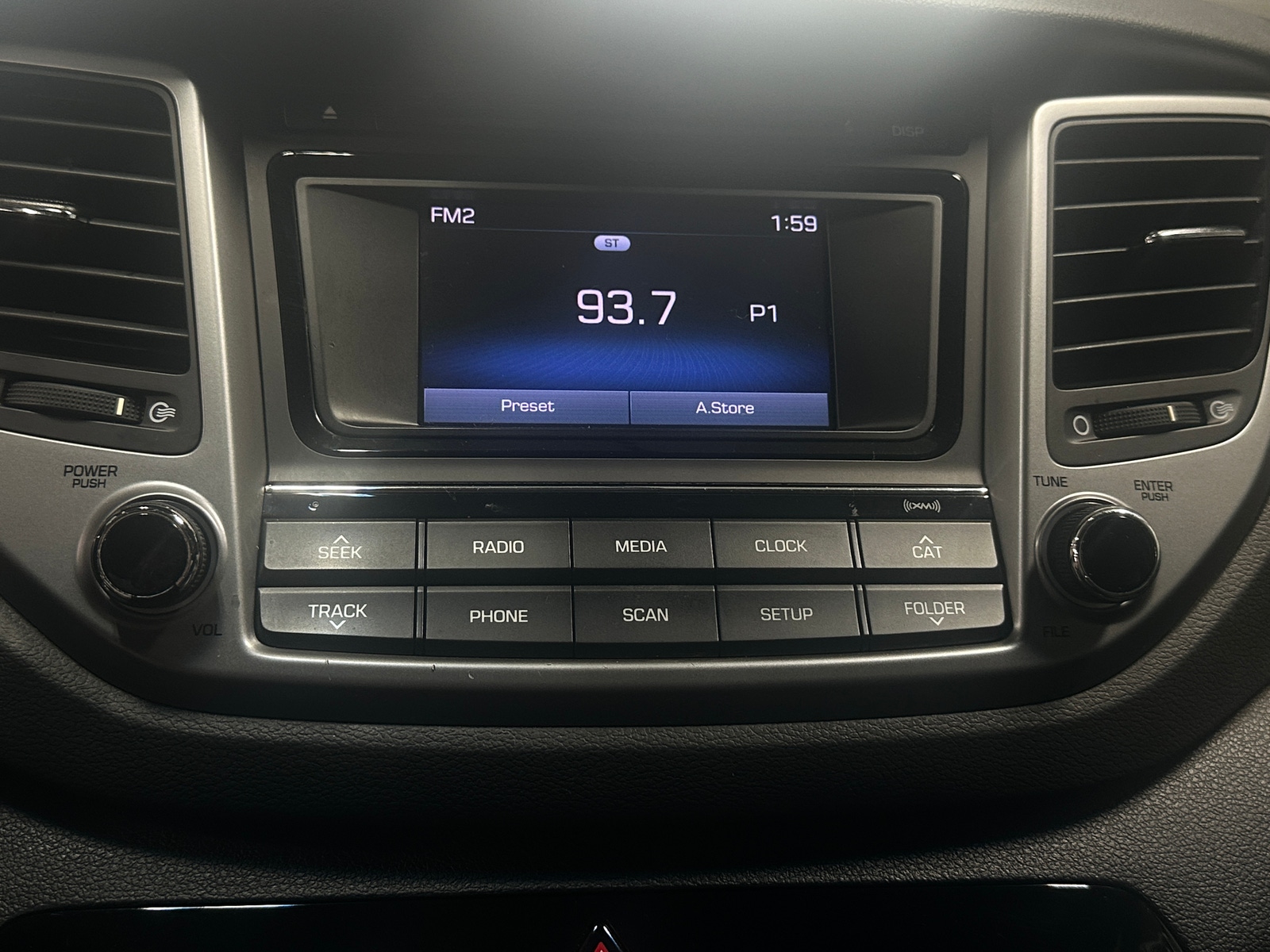 Thumbnail: 2017 Hyundai Tucson - 4