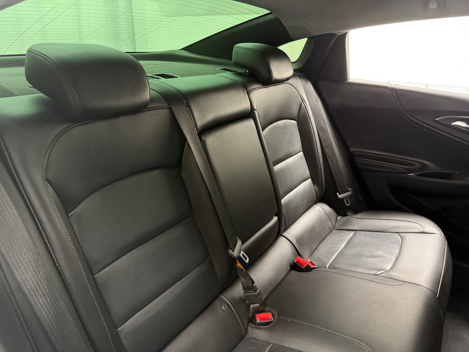 Thumbnail: 2018 Chevrolet Malibu - 5