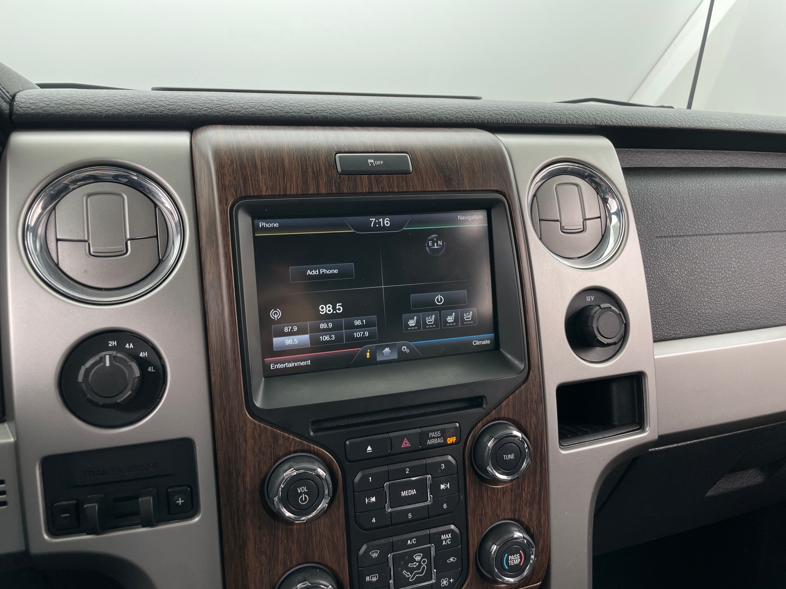 Thumbnail: 2013 Ford Econoline - 3