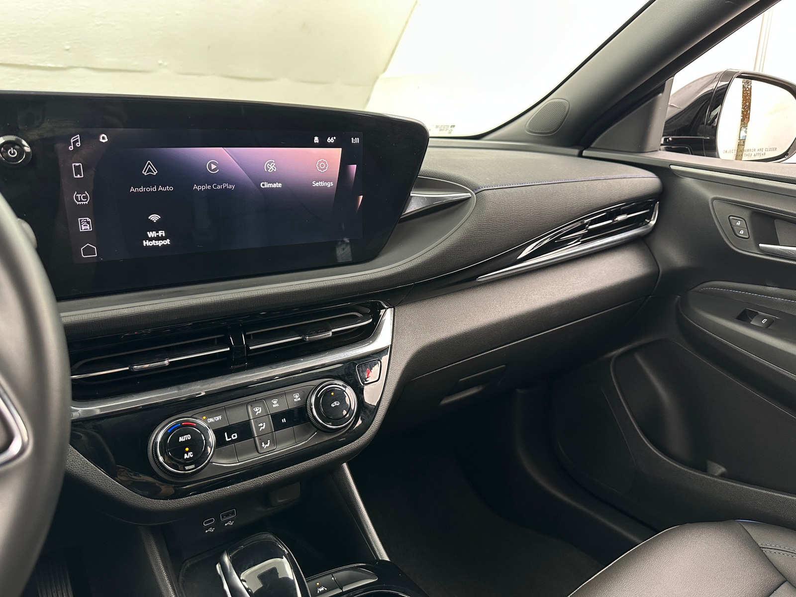 Thumbnail: 2025 Buick Envista - 3