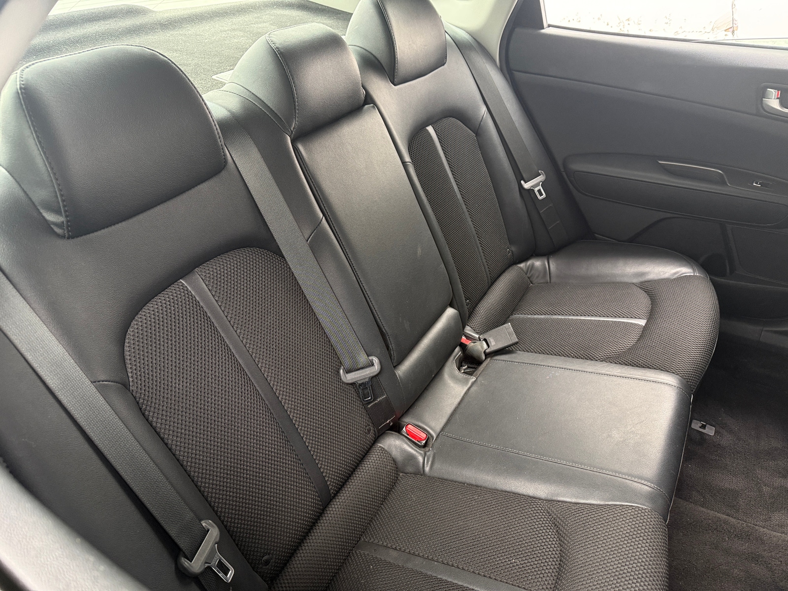 Thumbnail: 2019 Kia Optima - 6