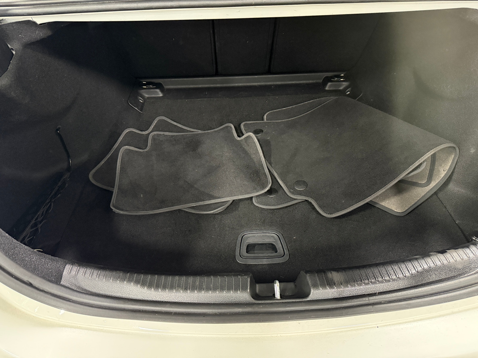 Thumbnail: 2024 Mercedes-Benz C-Class - 6