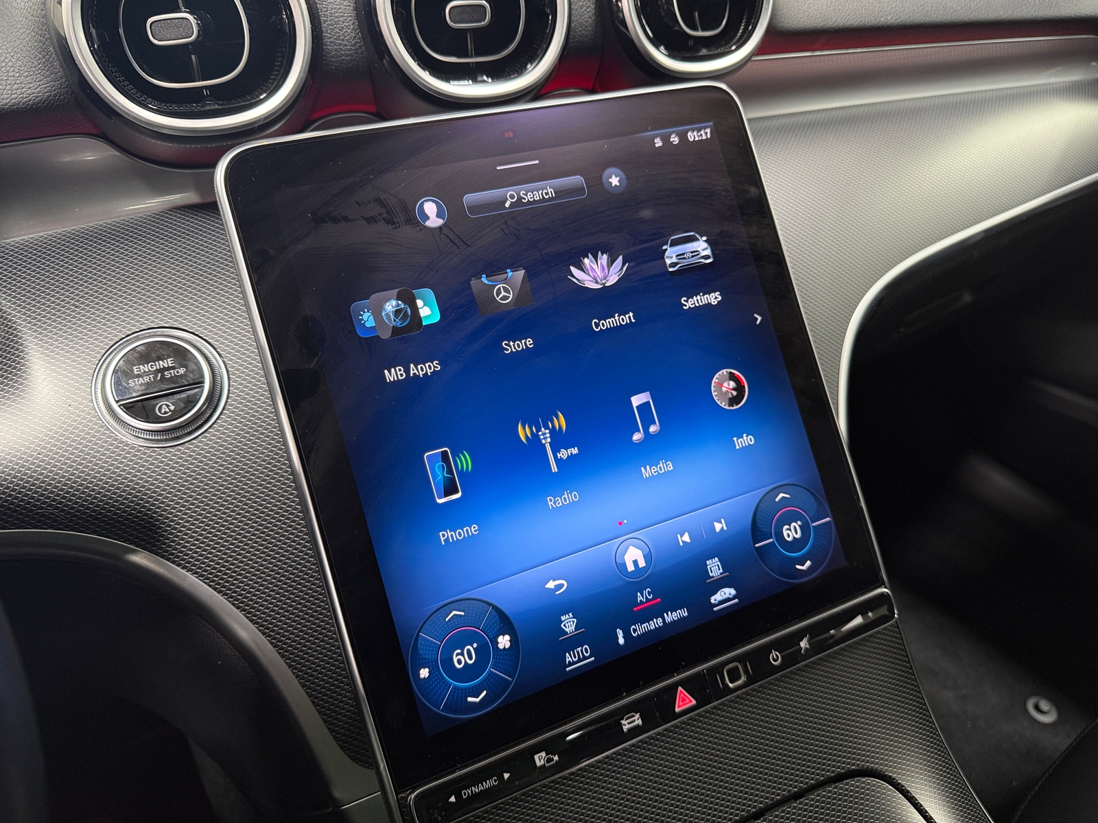 Thumbnail: 2024 Mercedes-Benz C-Class - 3