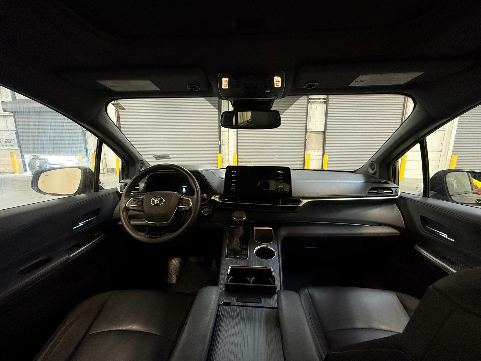 Thumbnail: 2021 Toyota Sienna - 2