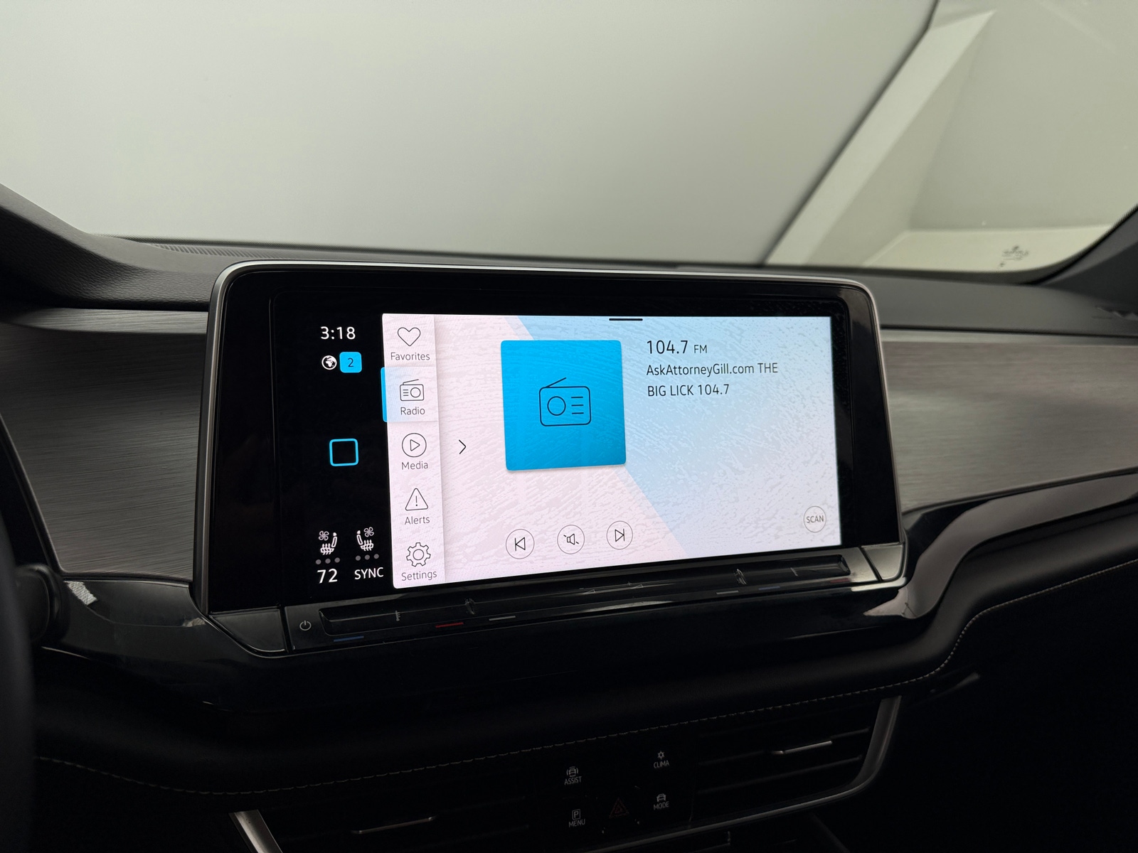 Thumbnail: 2024 Volkswagen Atlas - 3