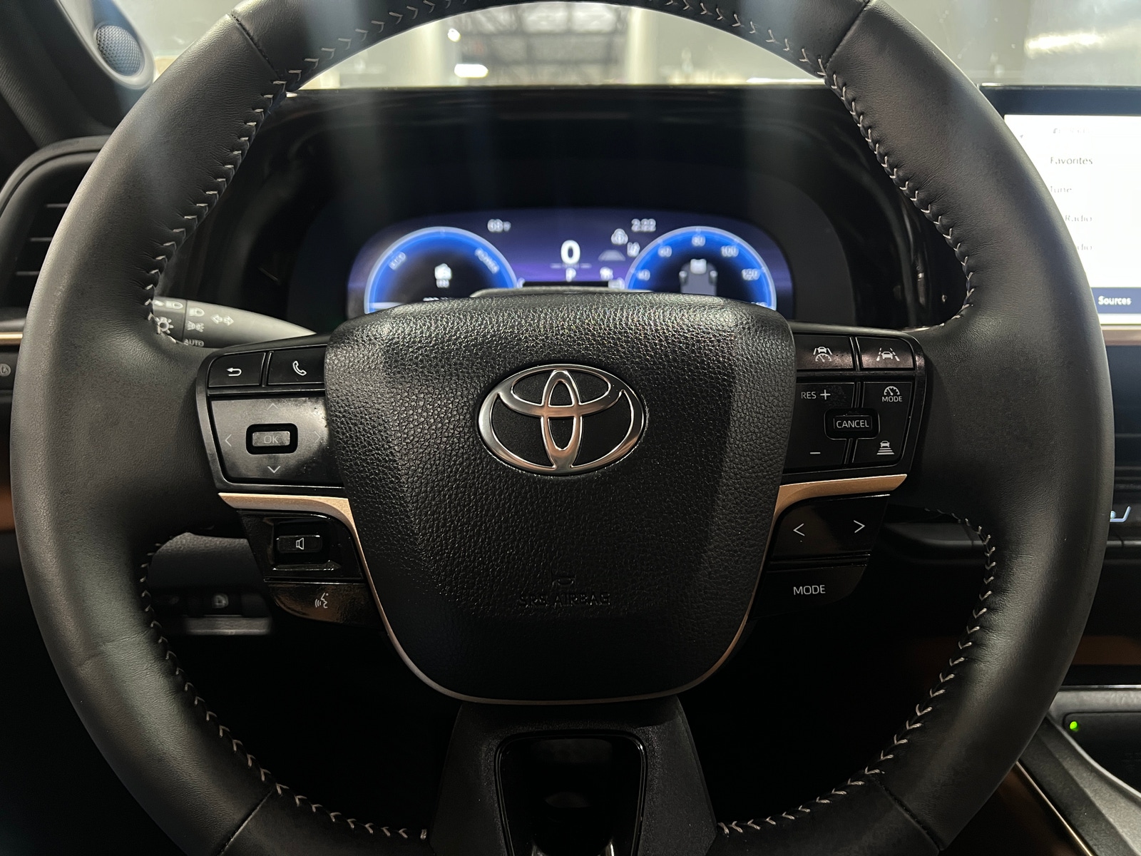 Thumbnail: 2025 Toyota Crown Signia - 4