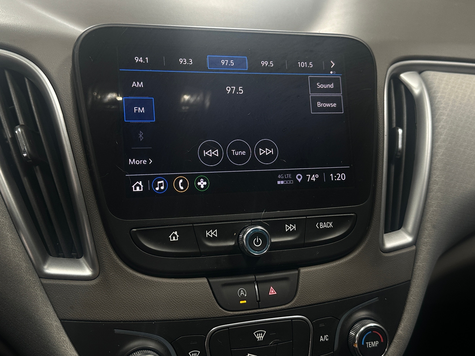 Thumbnail: 2023 Chevrolet Malibu - 4