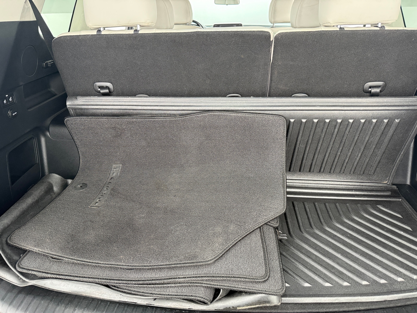 Thumbnail: 2020 Kia Telluride - 7